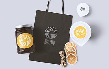 當(dāng)今，食品包裝設(shè)計(jì)應(yīng)以多樣化的方式滿足現(xiàn)代人不同層次的消費(fèi)需求，無菌、方便、智能化、個(gè)性化是食品包裝設(shè)計(jì)發(fā)展的新趨勢(shì)，擴(kuò)大食品包裝的功能，減少包裝垃圾綠色包裝的環(huán)境污染，已成為新世紀(jì)食品包裝設(shè)計(jì)的發(fā)展趨勢(shì)。讓我們來看看食品包裝設(shè)計(jì)中的包裝方法吧！